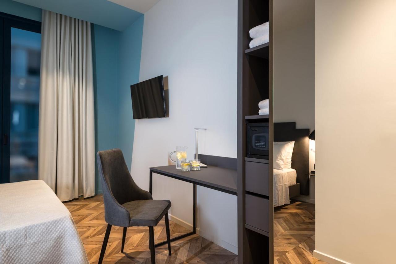 Athens One Smart Hotel Bagian luar foto